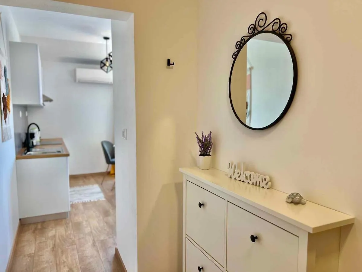 Apartment In Jadranovo 43364 Croazia